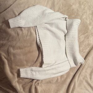 Hollister Off-the-Shoulder White Sweater